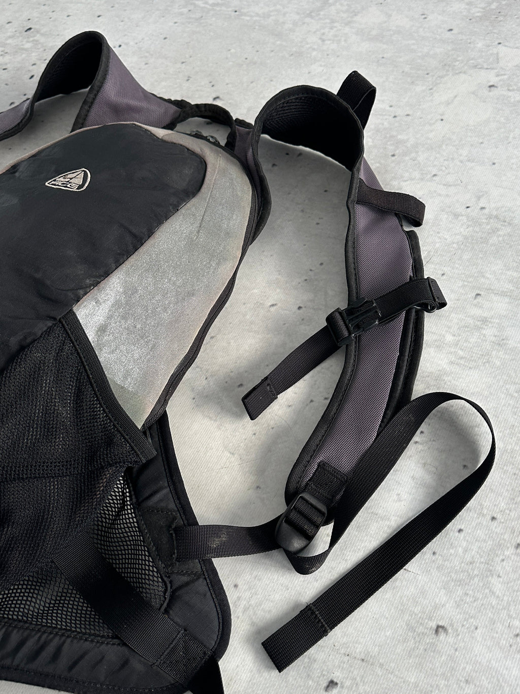 00's Nike ACG Lightweight Bio-Knx Lungs Backpack (One Size)