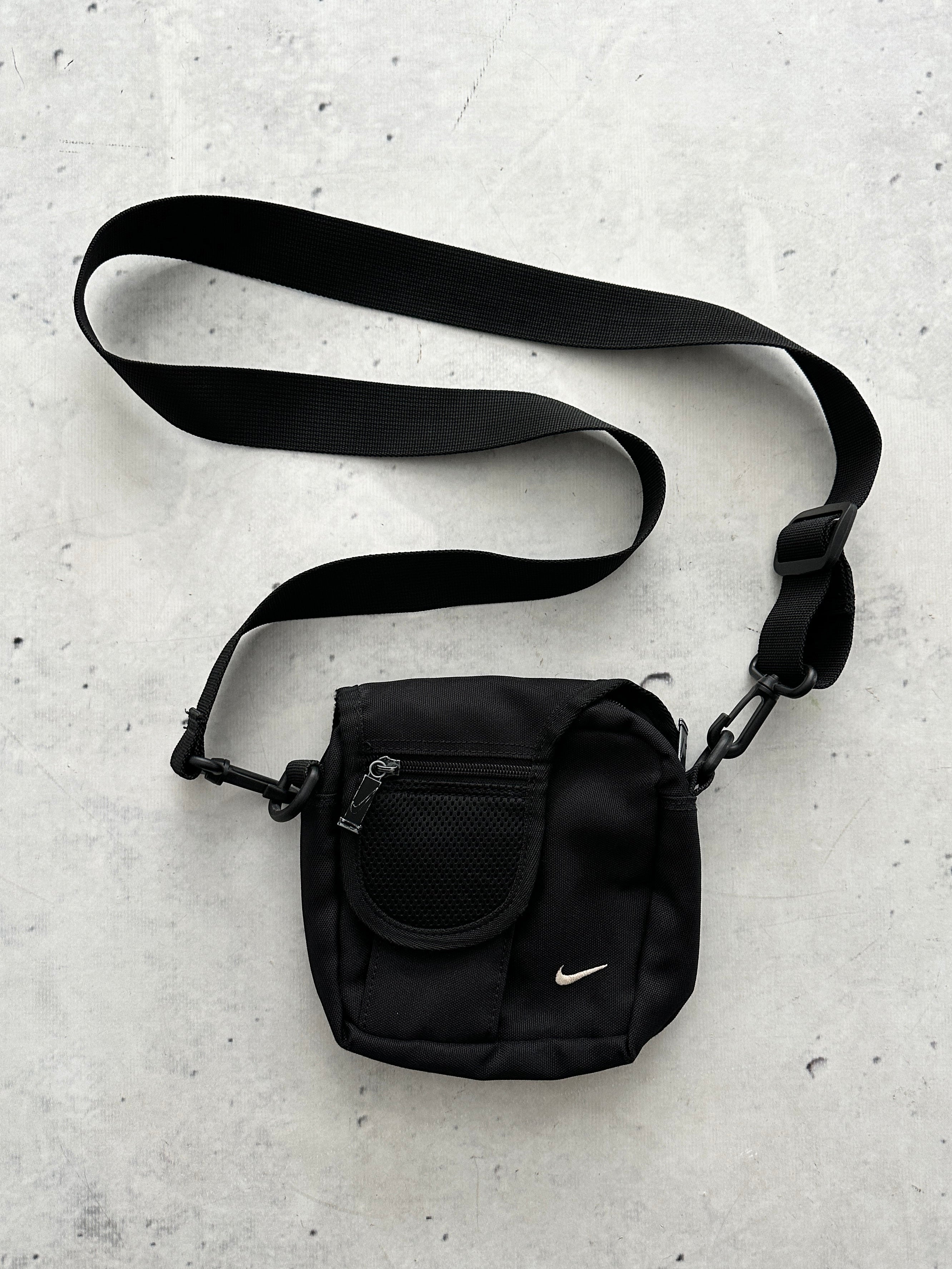 90's Nike Swoosh Pouch / Crossbody Bag (One Size)