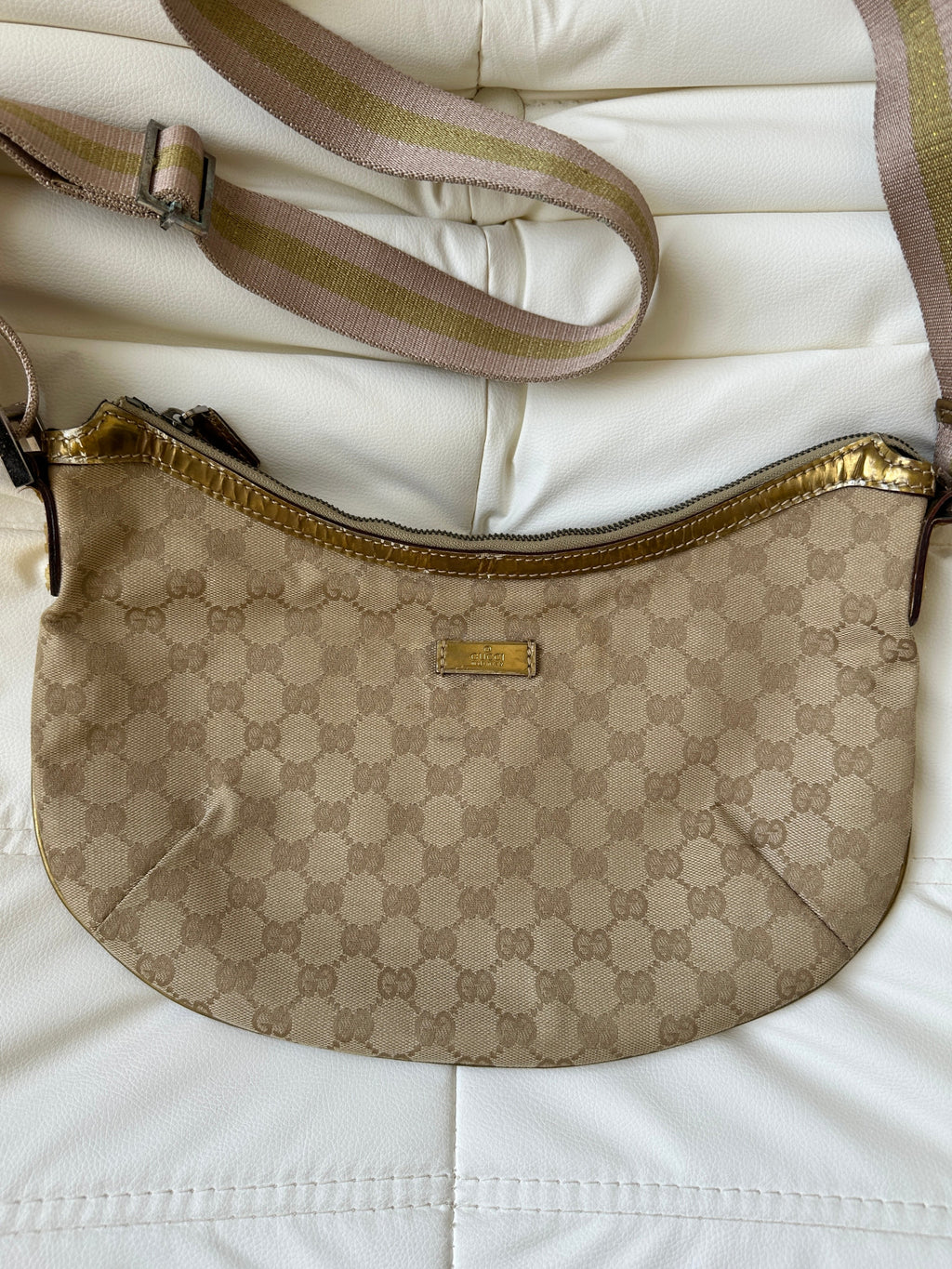 Vintage Gucci GG Canvas Sherry Line Shoulder / Crossbody Bag (One Size)