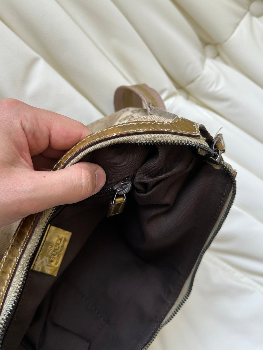 Vintage Gucci GG Canvas Sherry Line Shoulder / Crossbody Bag (One Size)