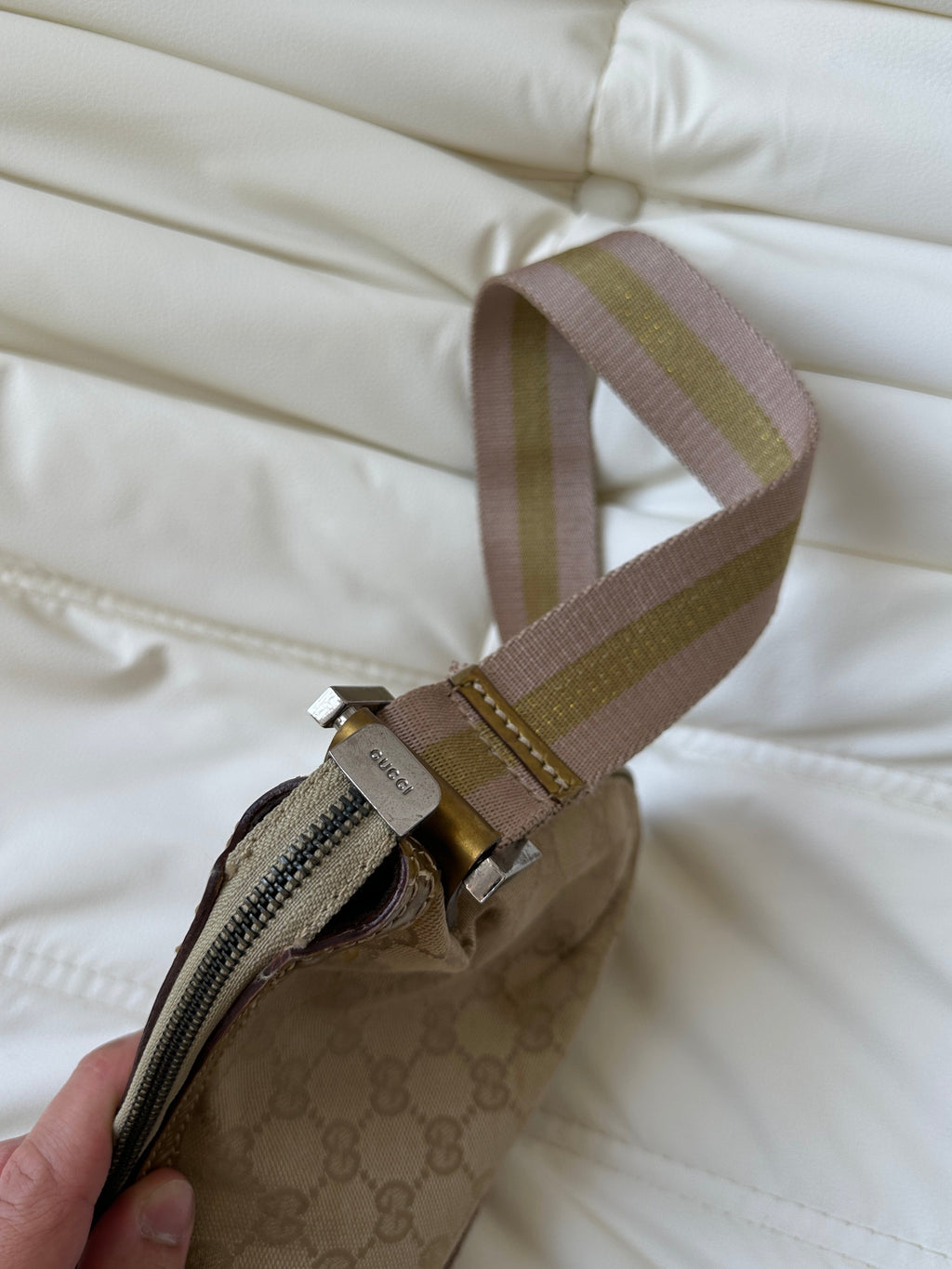 Vintage Gucci GG Canvas Sherry Line Shoulder / Crossbody Bag (One Size)