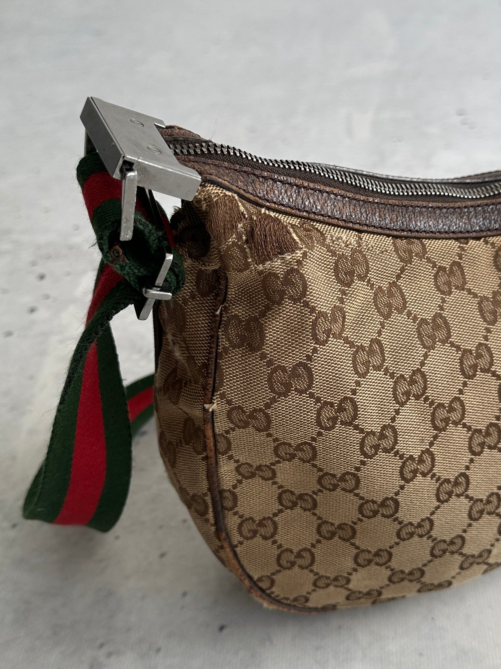 Vintage Gucci GG Canvas Sherry Crossbody Bag (One Size)