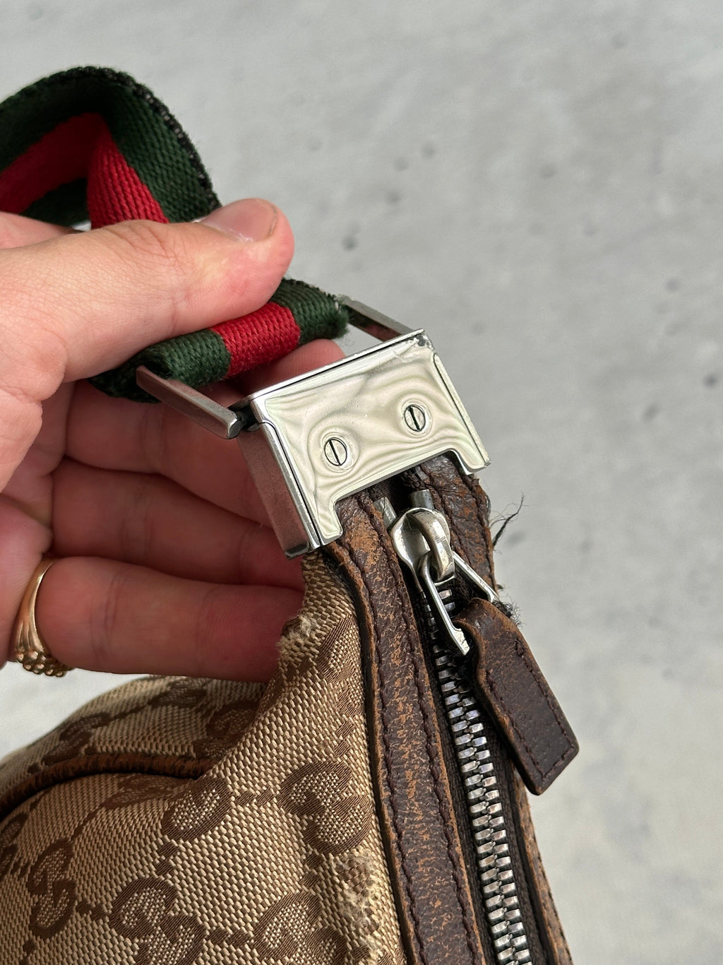 Vintage Gucci GG Canvas Sherry Crossbody Bag (One Size)