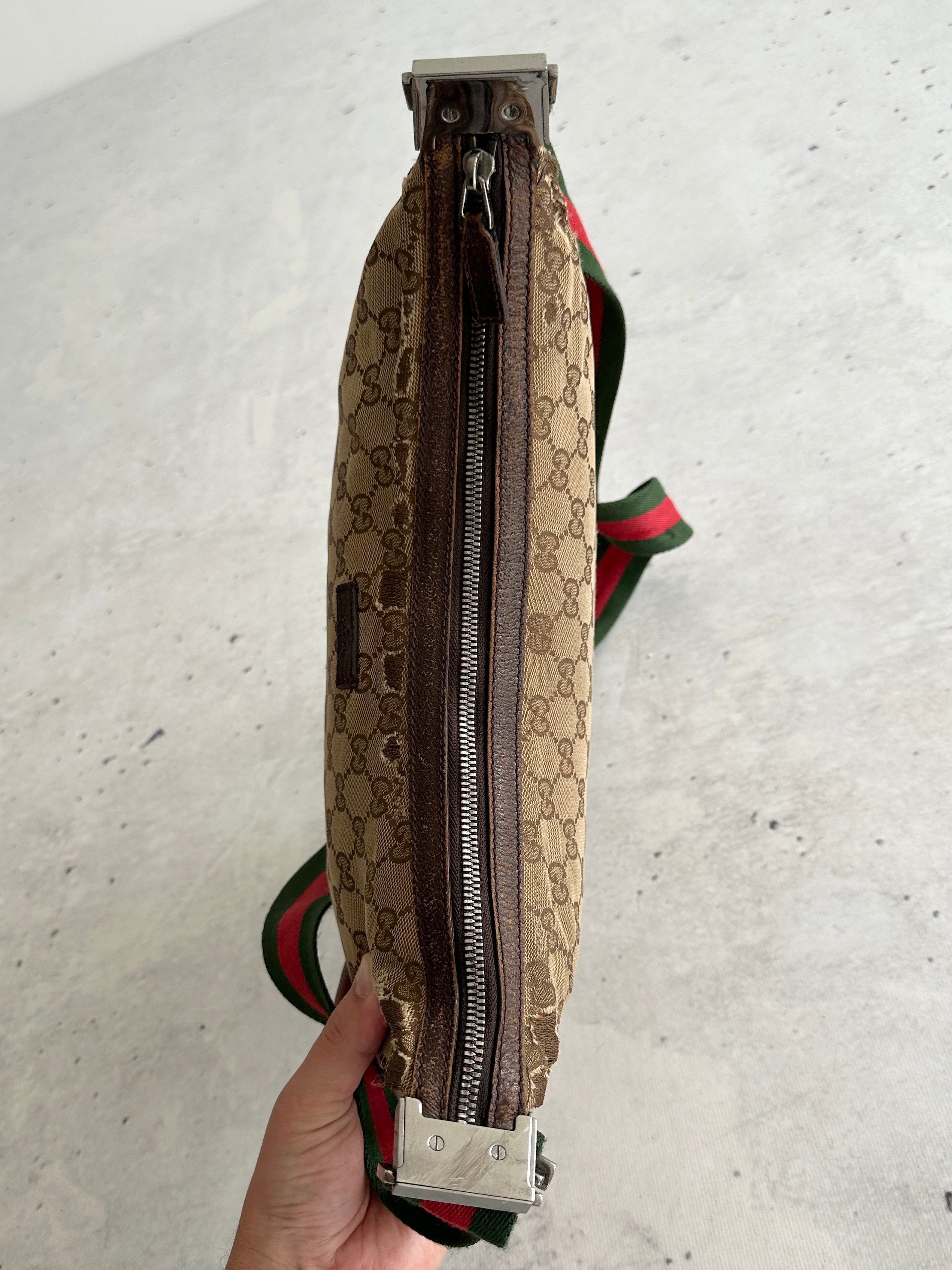 Vintage Gucci GG Canvas Sherry Crossbody Bag (One Size)