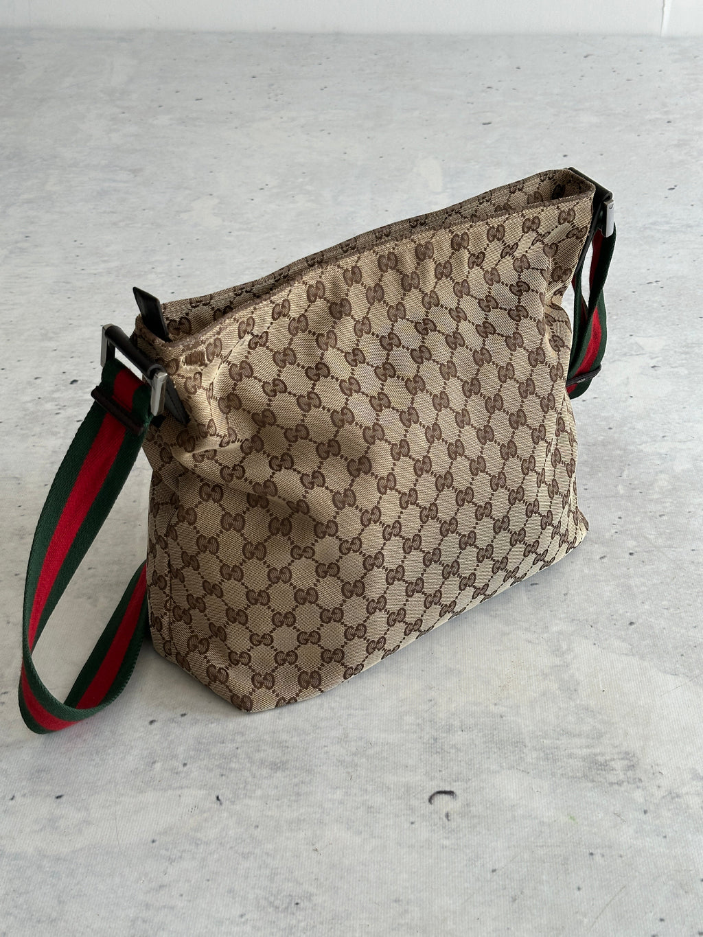 00's Gucci GG Monogram Crossbody / Messenger Bag (One Size)