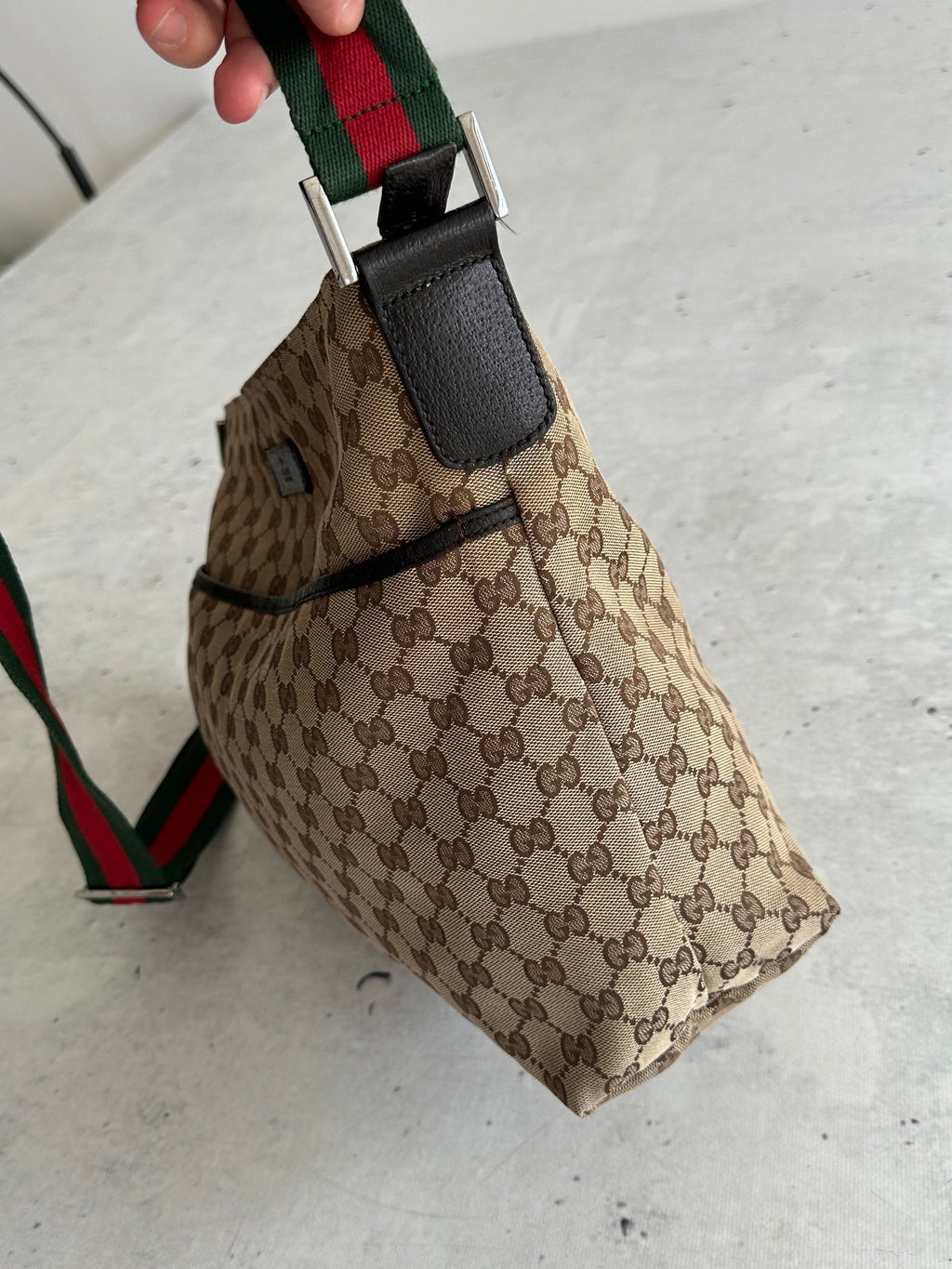 00's Gucci GG Monogram Crossbody / Messenger Bag (One Size)