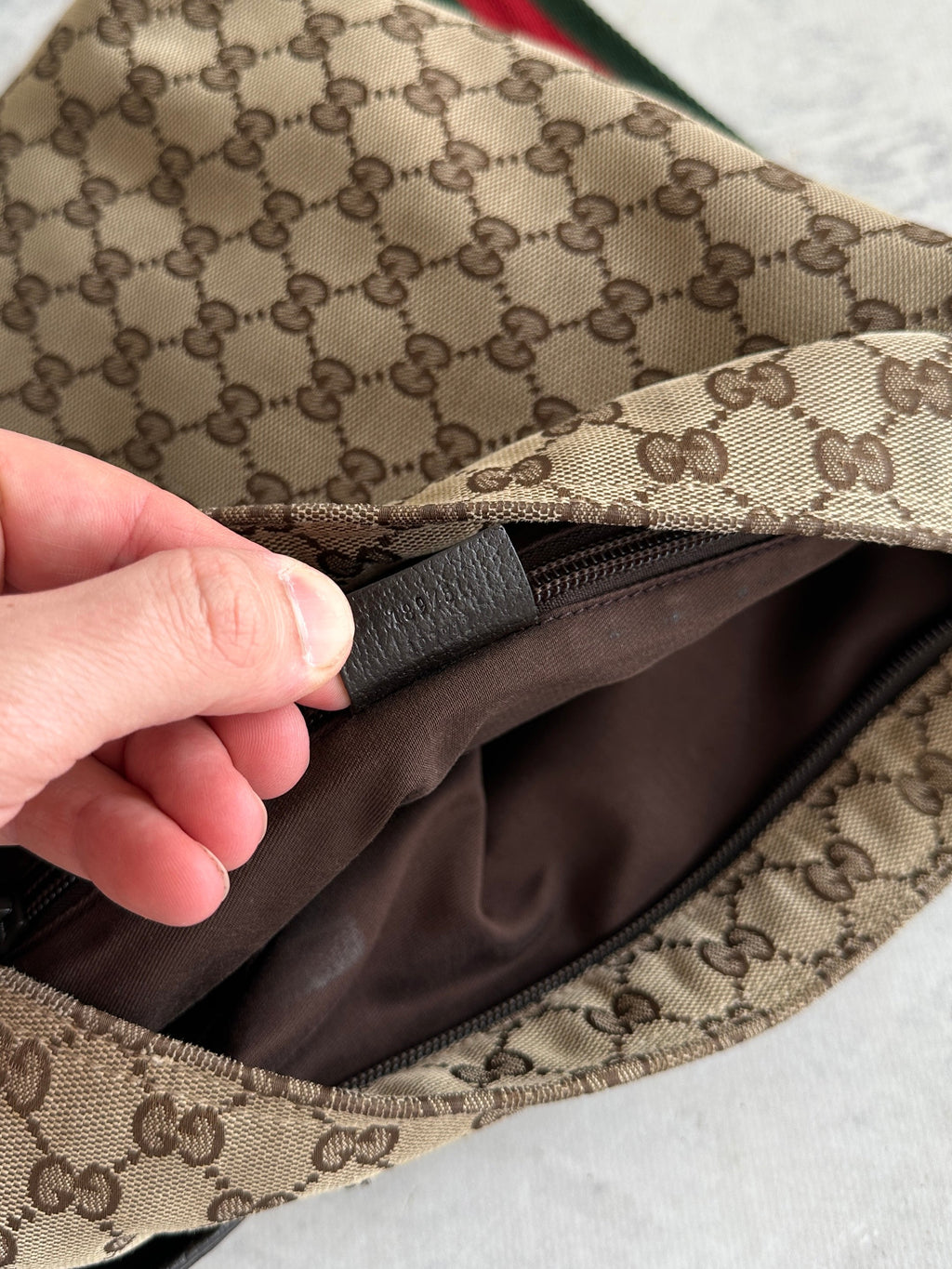 00's Gucci GG Monogram Crossbody / Messenger Bag (One Size)