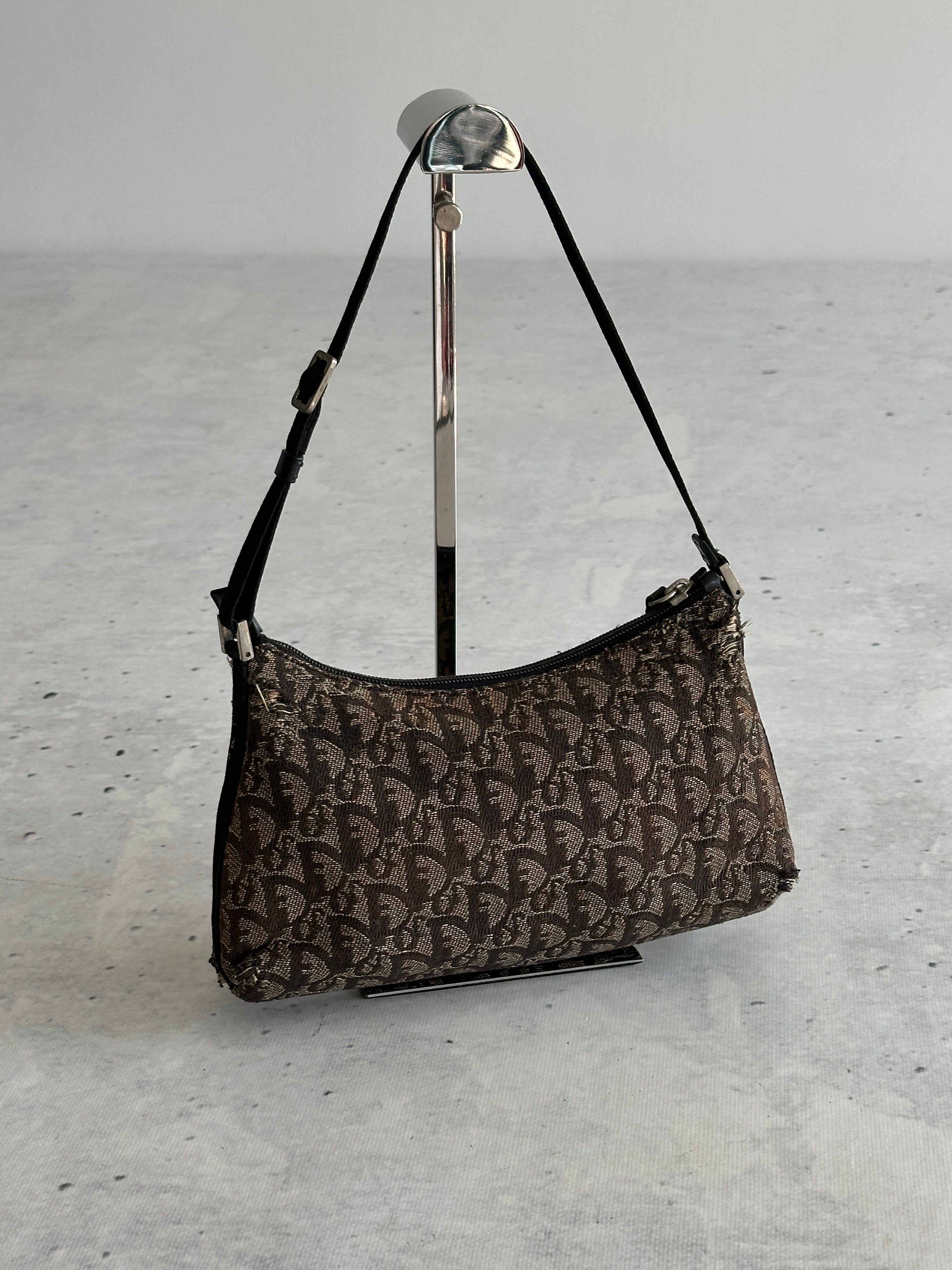 2002 Christian Dior Trotter accessory pouch / Bag (One Size)