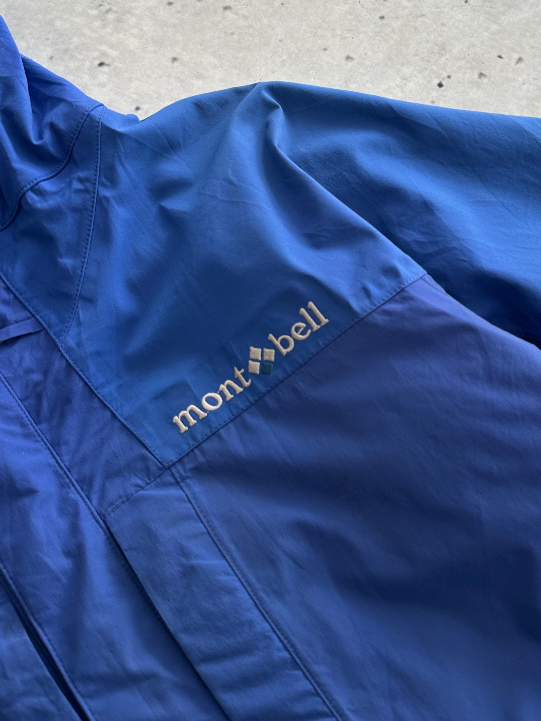 Mont Bell Gore-Tex XCR Zip Up Hooded Jacket (L)