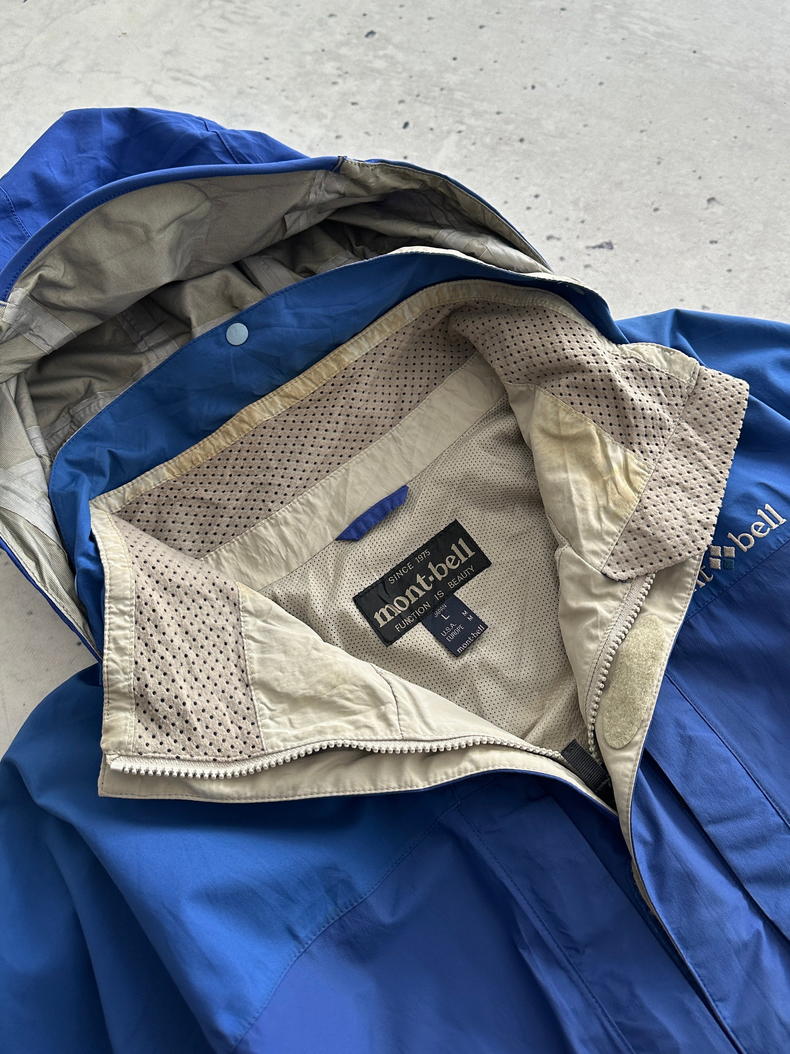 Mont Bell Gore-Tex XCR Zip Up Hooded Jacket (L)