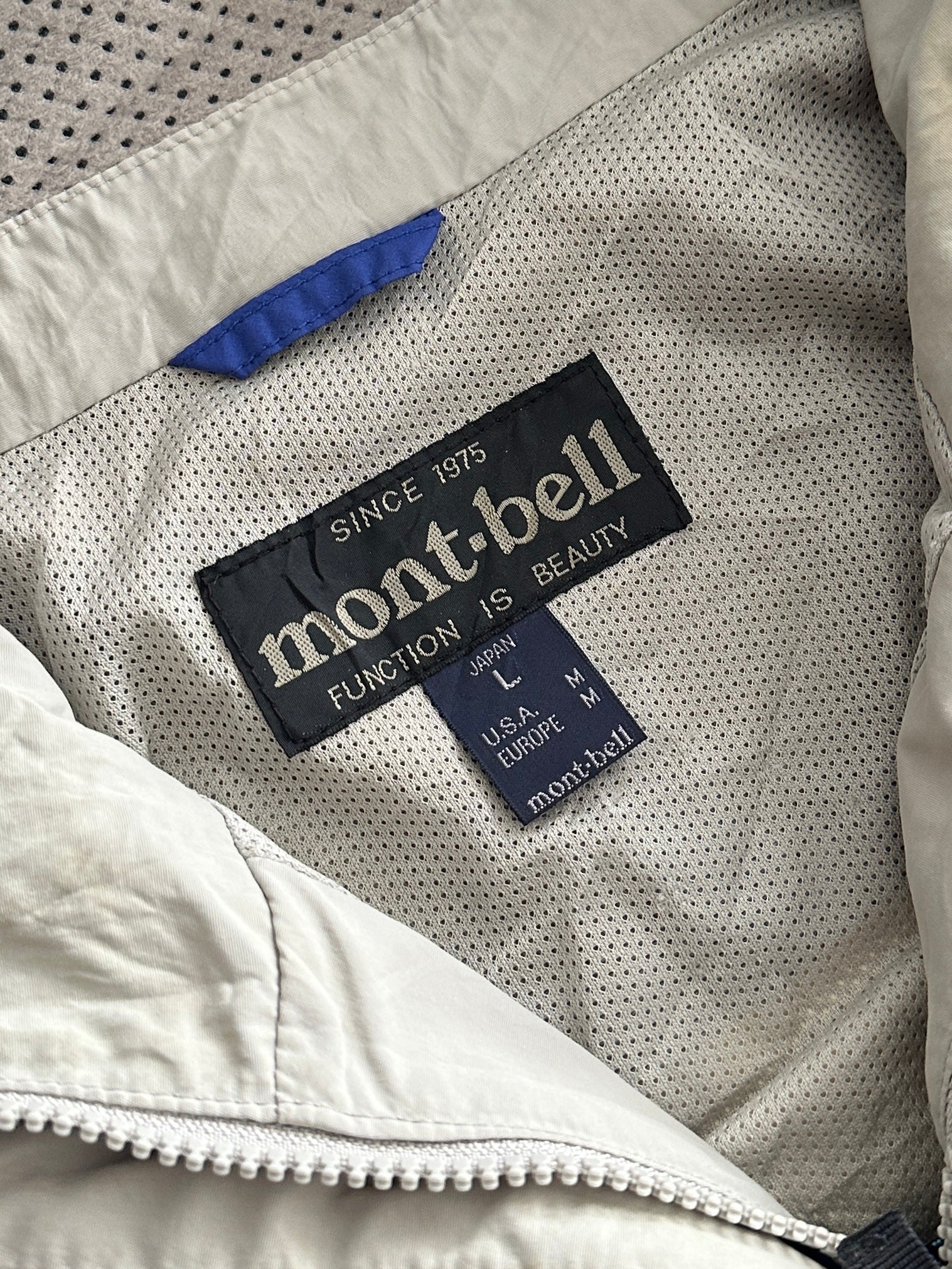 Mont Bell Gore-Tex XCR Zip Up Hooded Jacket (L)