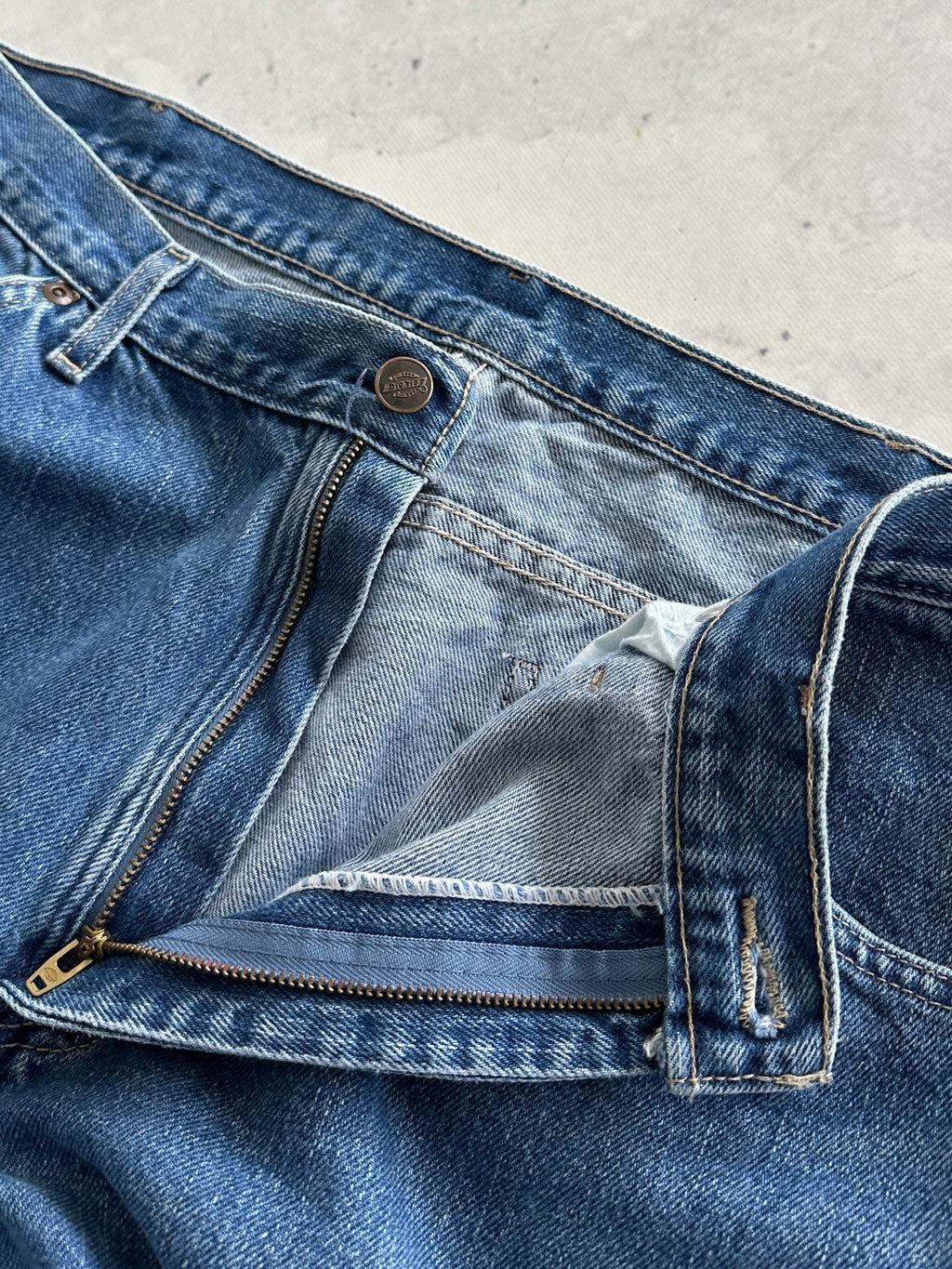 Vintage Dickies thrashed denim Jeans (W36 x L30)