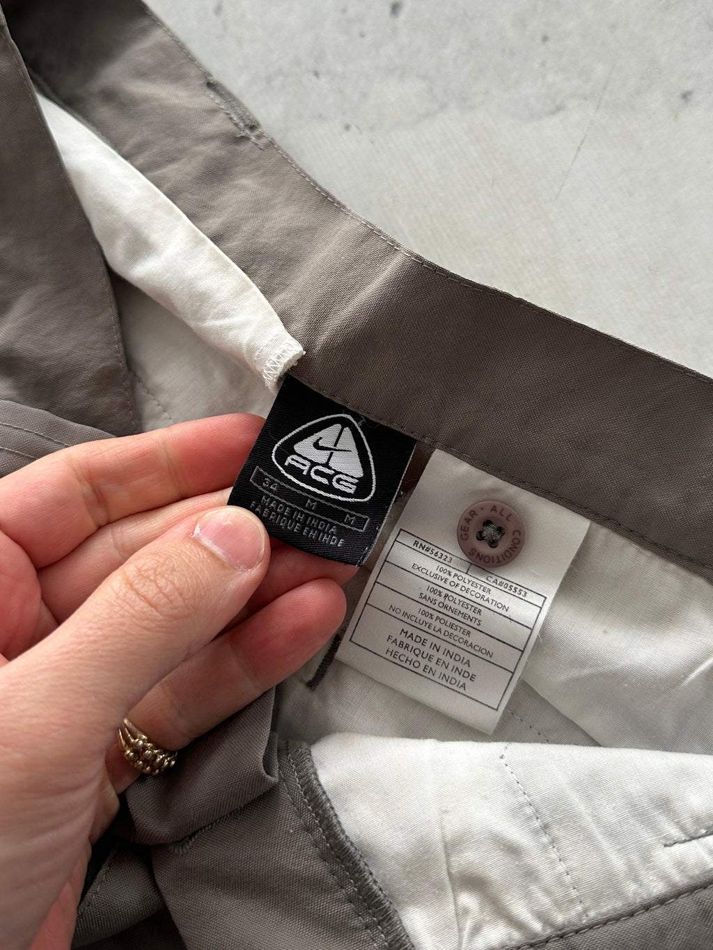00's Nike ACG 2 in 1 Shorts / Pants (W34)