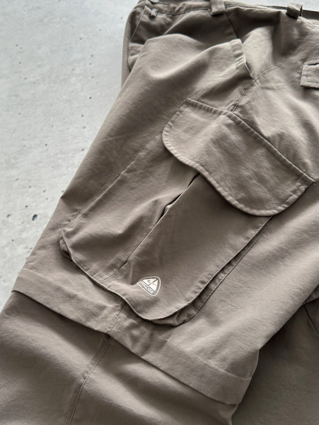 00's Nike ACG 2 in 1 Shorts / Pants (W34)