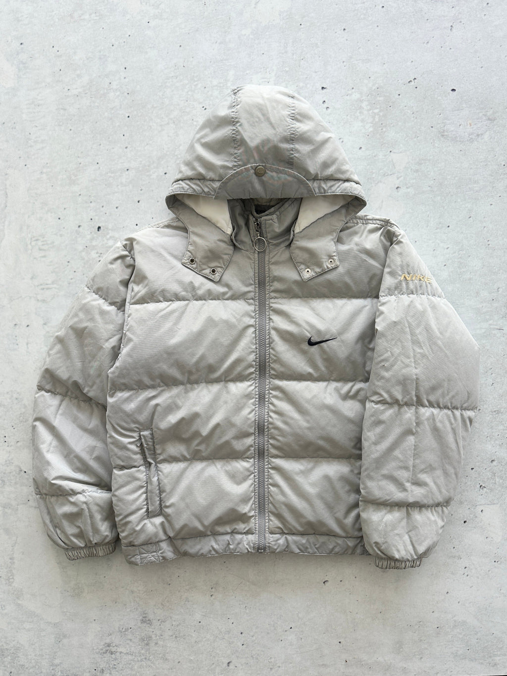 90's Nike Swoosh Zip Up Puffer Jacket (Women's M)