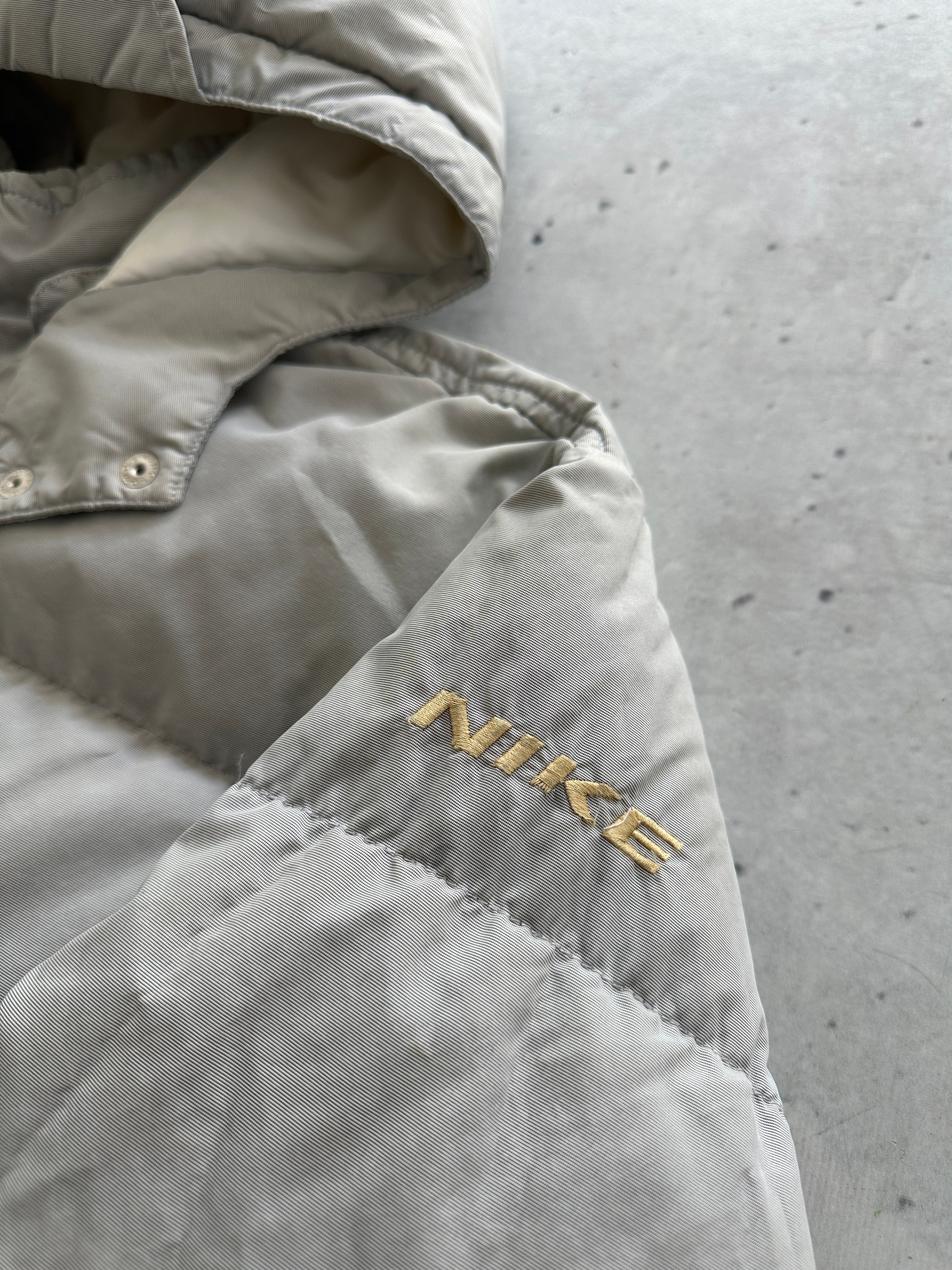 90's Nike Swoosh Zip Up Puffer Jacket (Women's M)