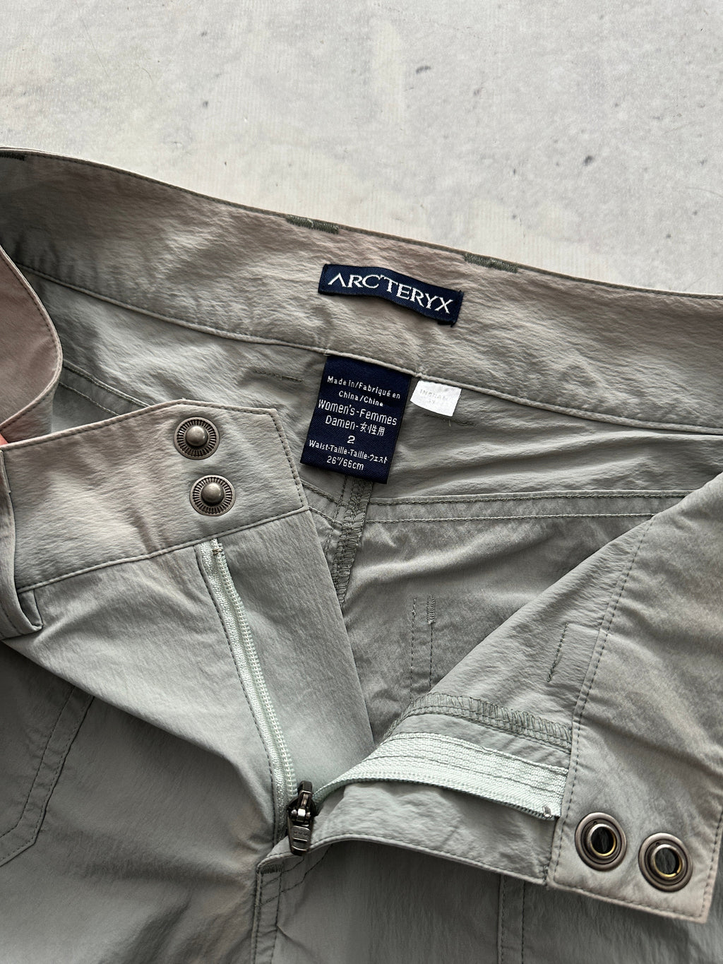 Arc'teryx Utility nylon hiking tech Pants (Women's W26)