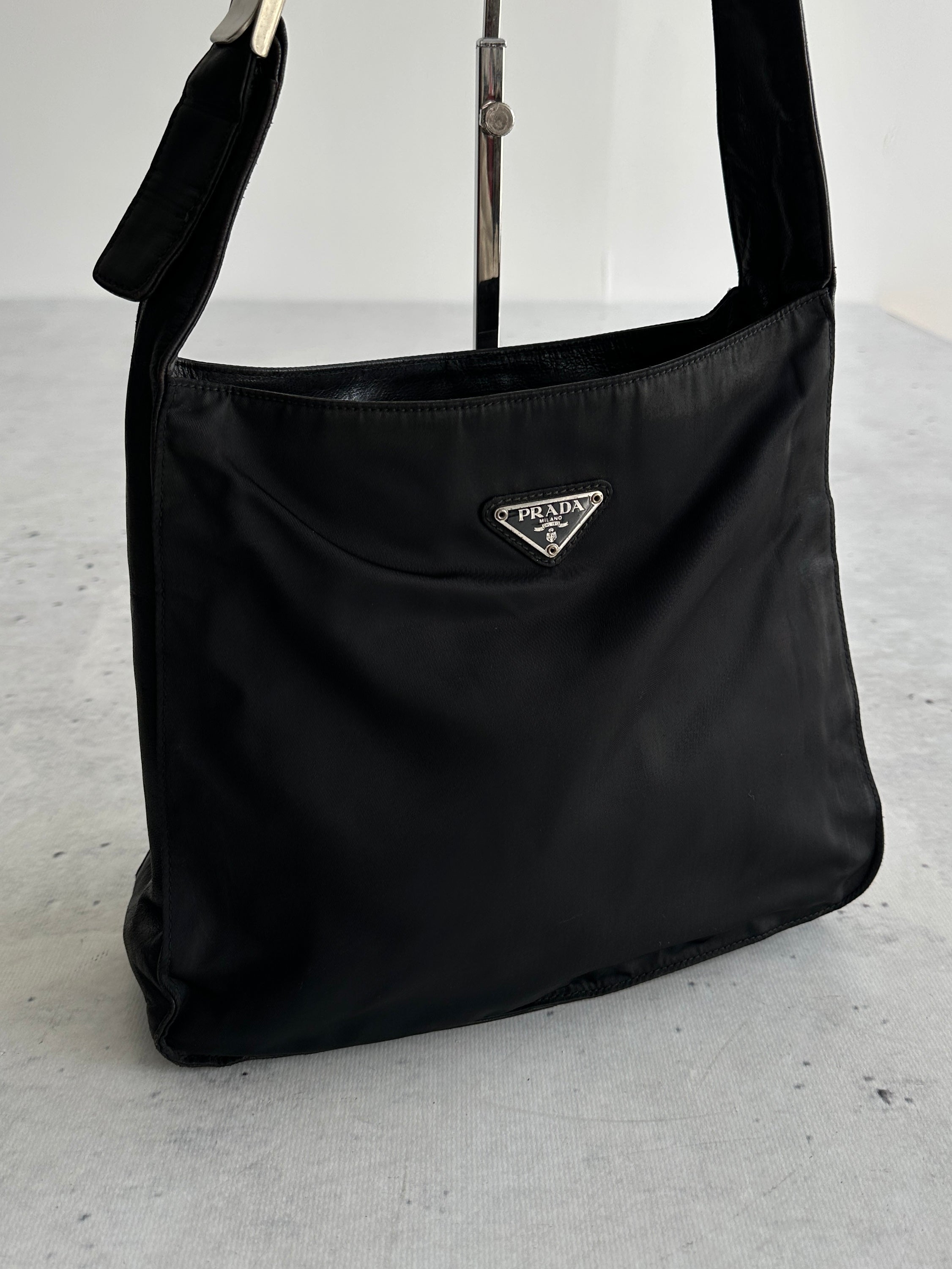 00's Prada Nylon Leather strap Bag (One Size)