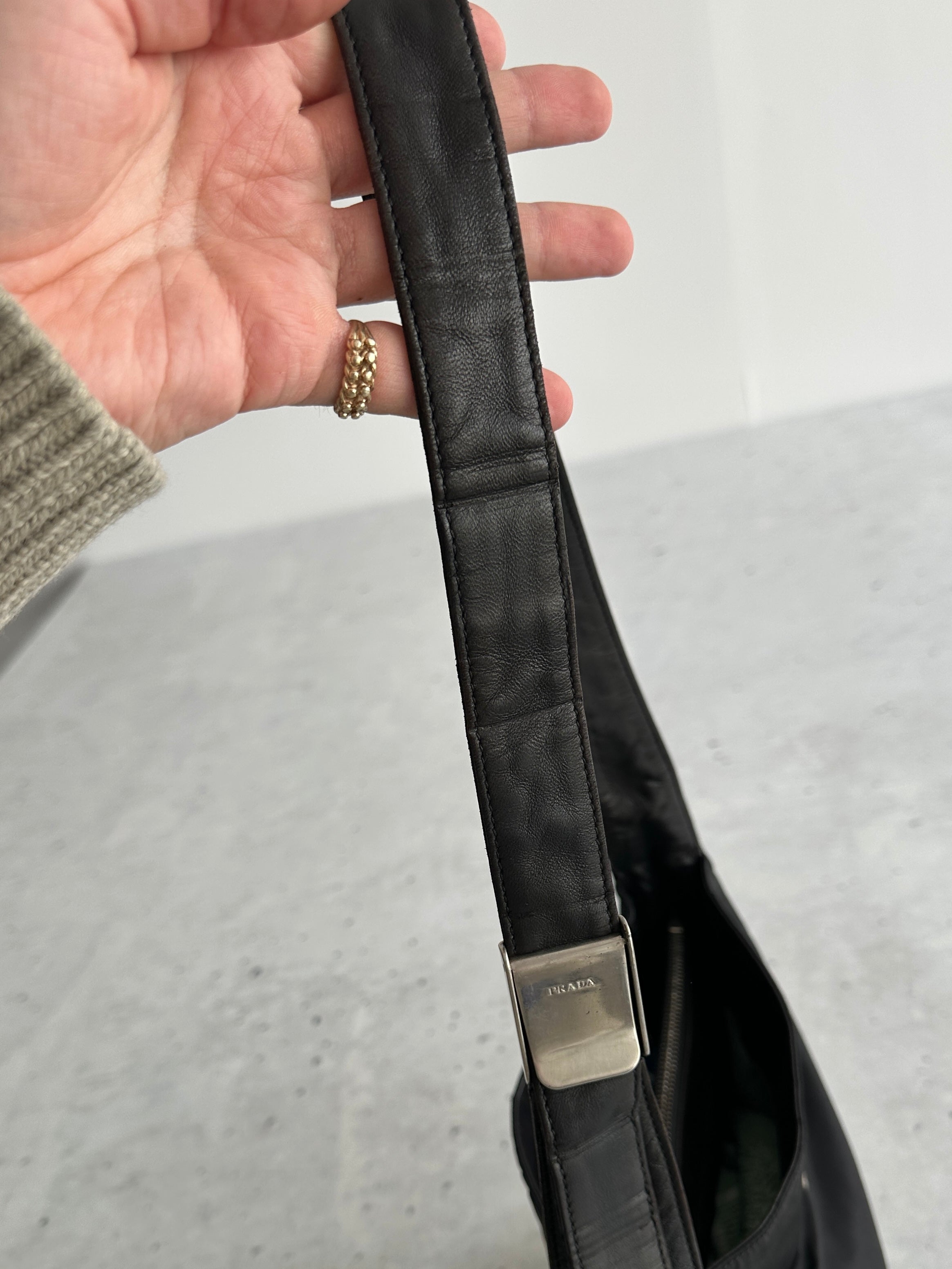 00's Prada Nylon Leather strap Bag (One Size)