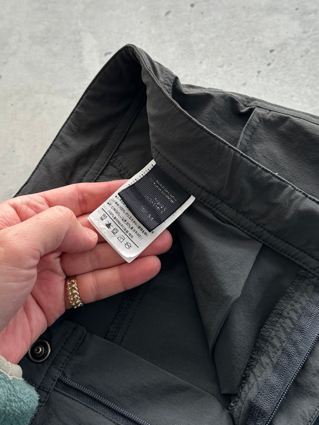 Arc'teryx Belted Baggy nylon Shorts (W36)