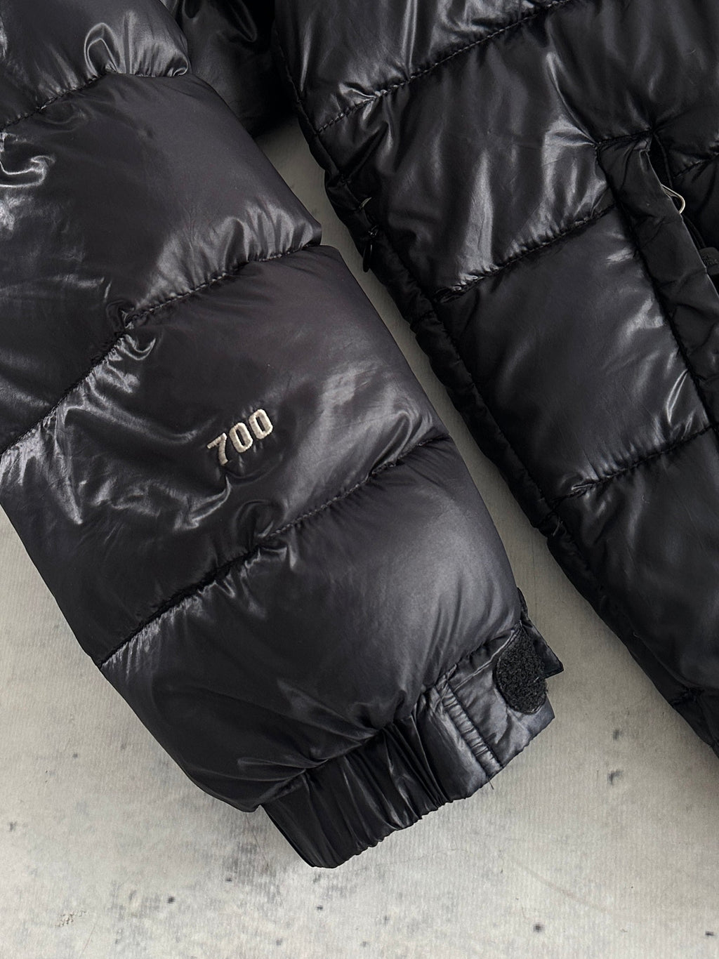The North Face 700 Down Fill Zip Up Puffer Jacket (M)