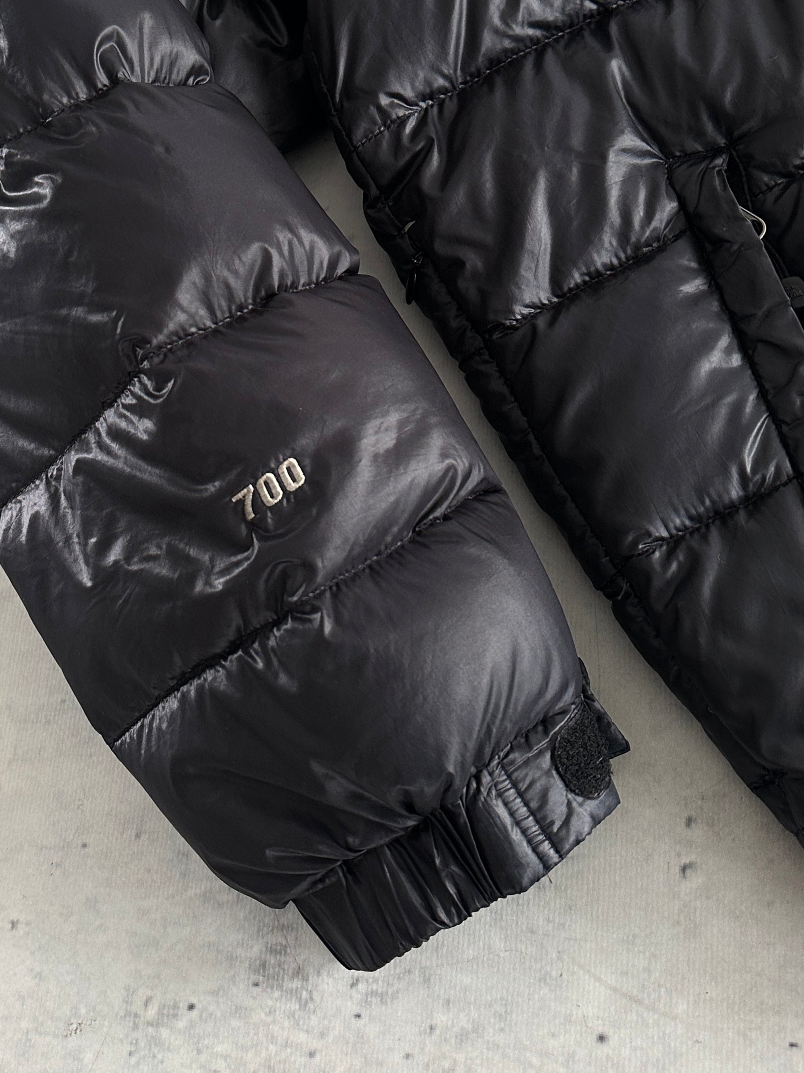 The North Face 700 Down Fill Zip Up Puffer Jacket (M)