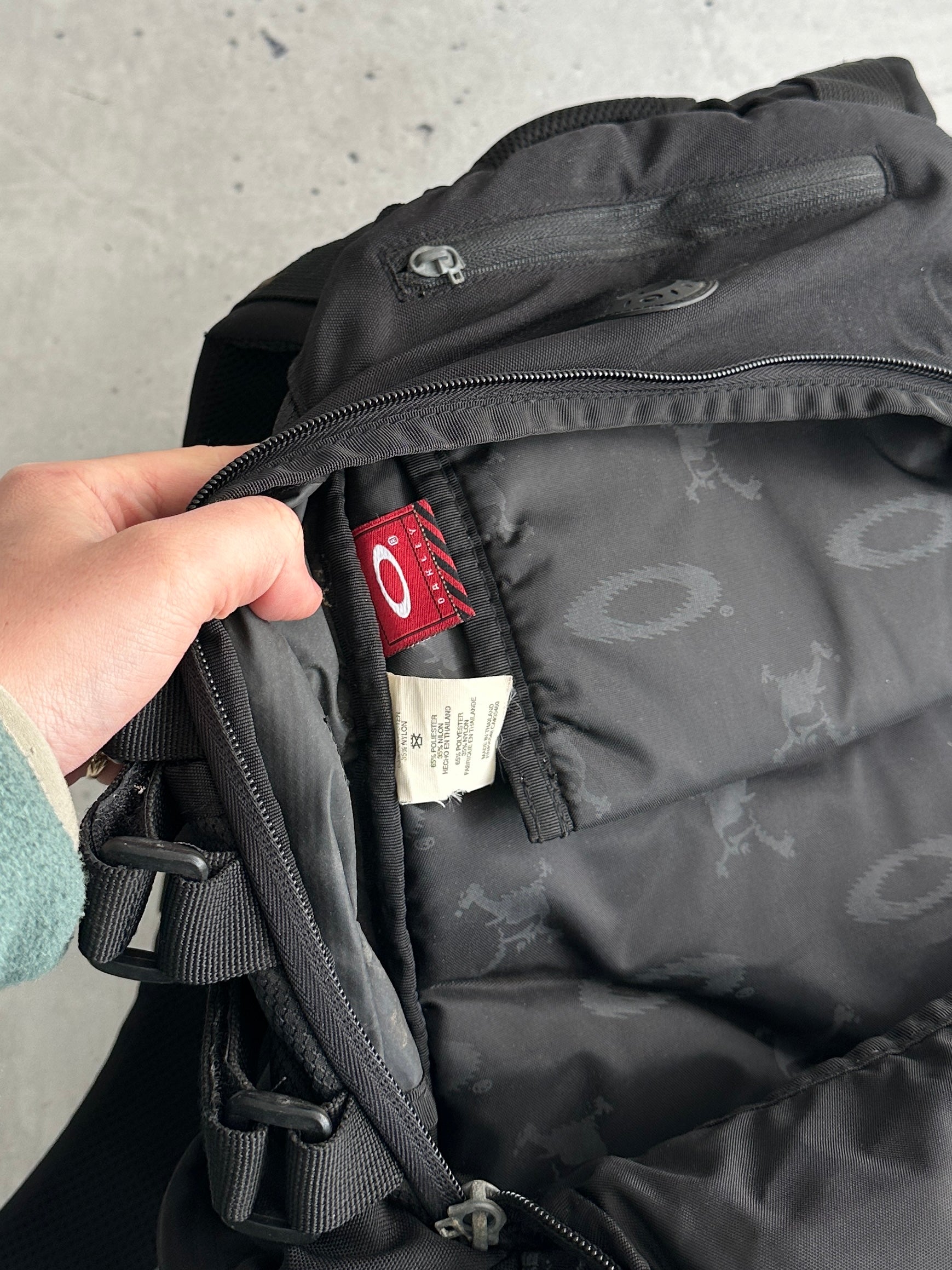 90's Oakley Tactical Backpack (One Size)