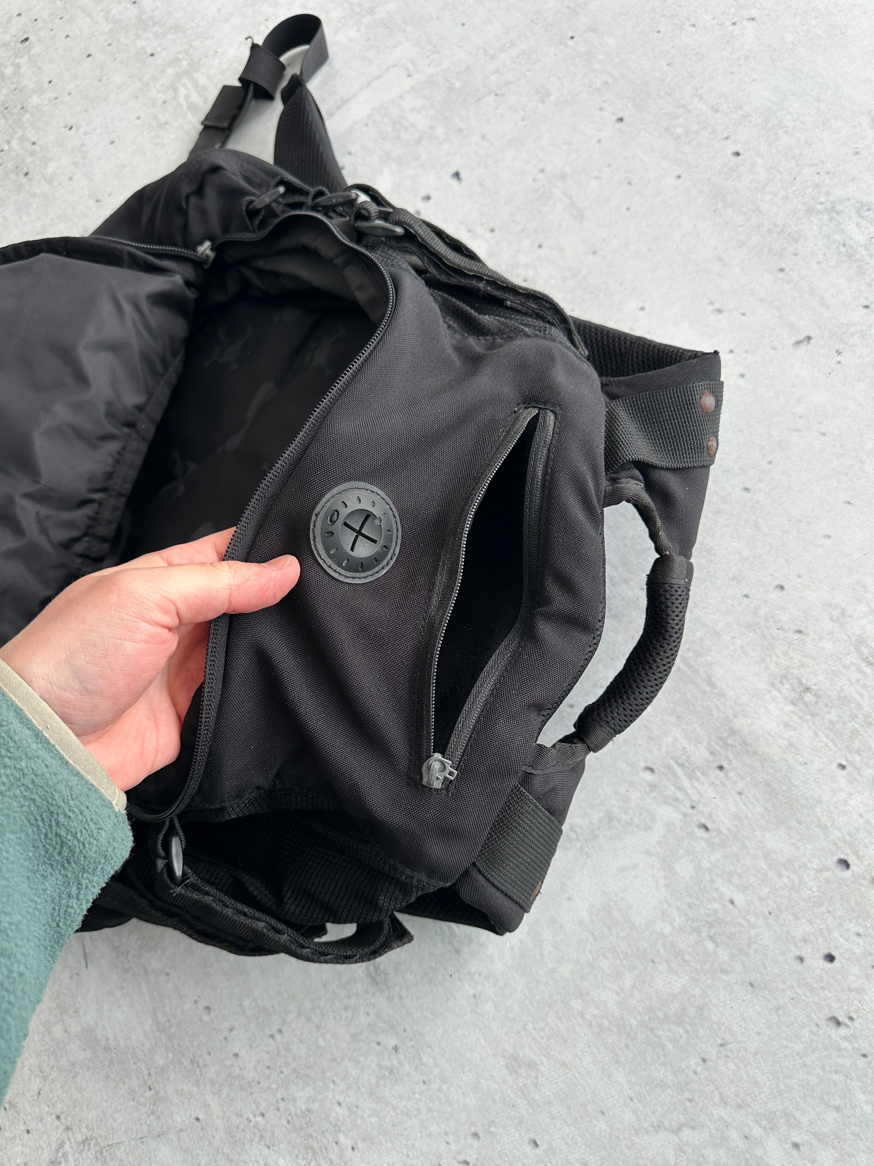 90's Oakley Tactical Backpack (One Size)