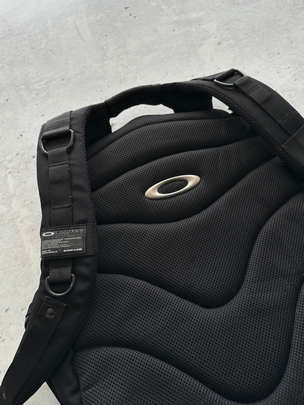 90's Oakley Tactical Backpack (One Size)