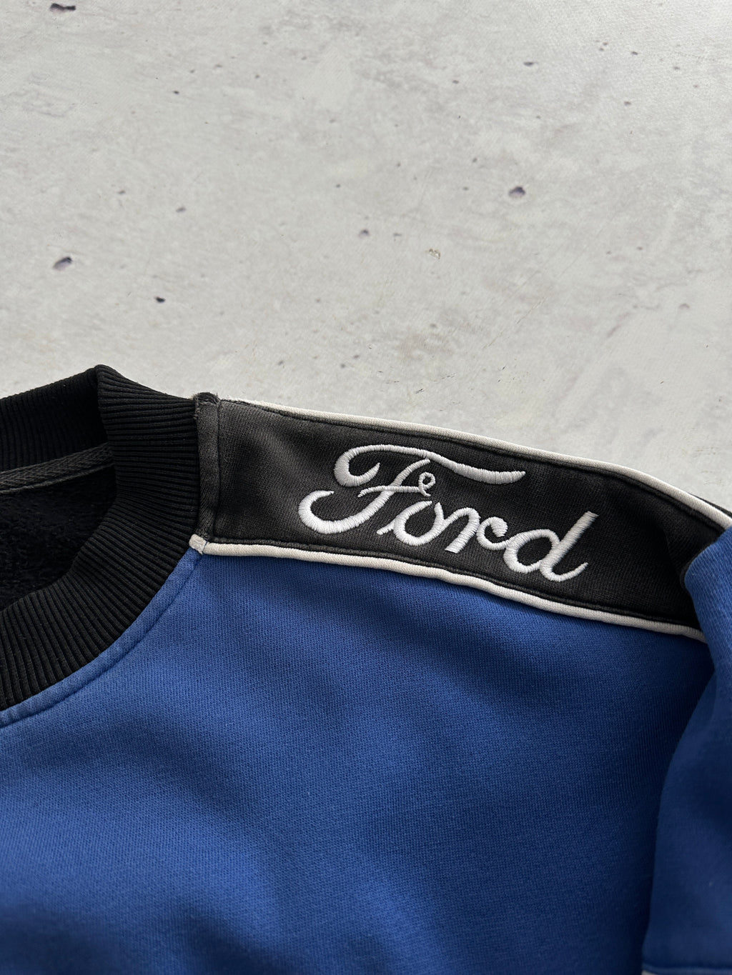 Vintage Ford Racing Nascar Heavyweight Crewneck Sweatshirt (XL)