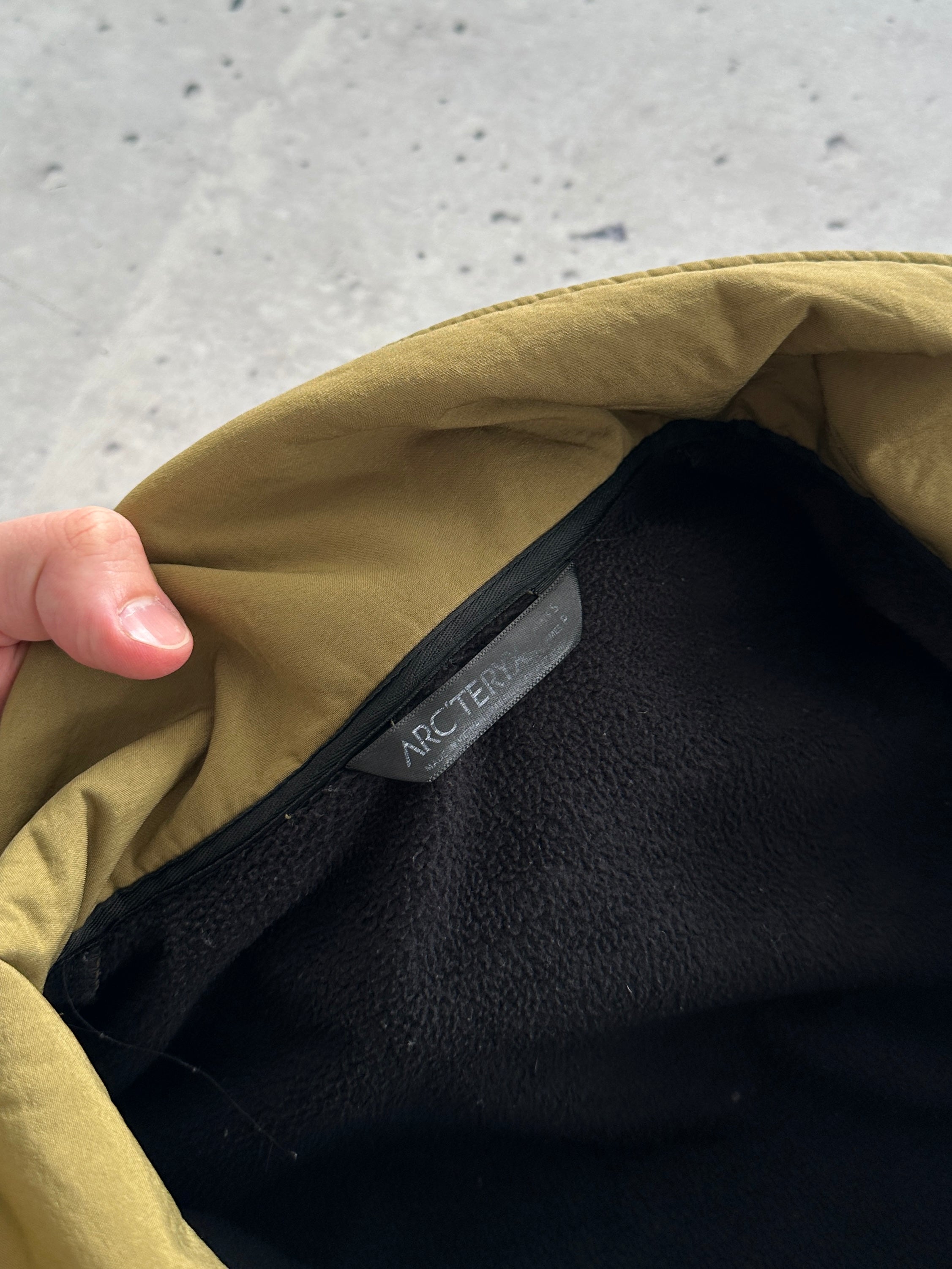 Arc'teryx leaf Zip Up Jacket (S)