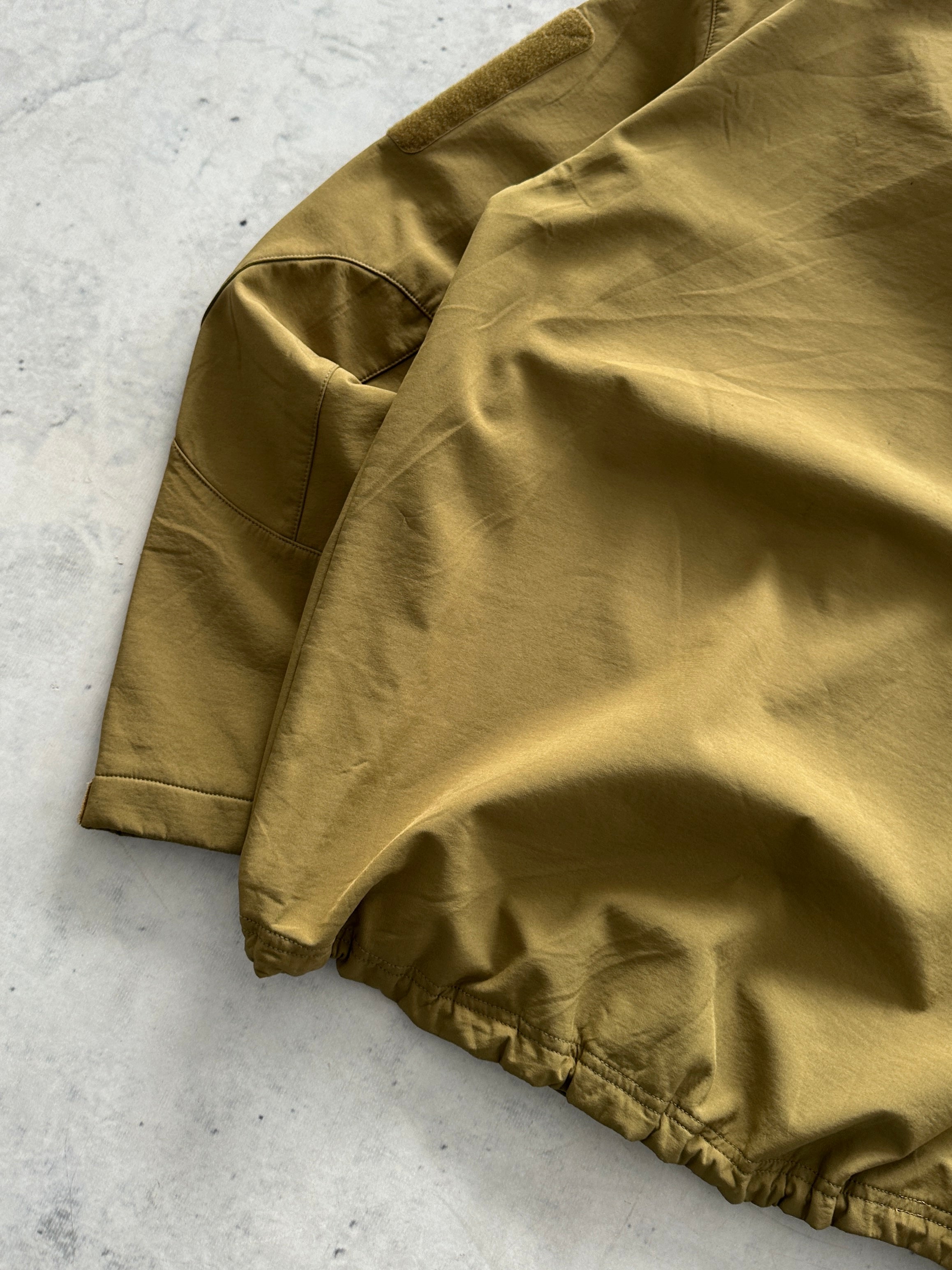 Arc'teryx leaf Zip Up Jacket (S)