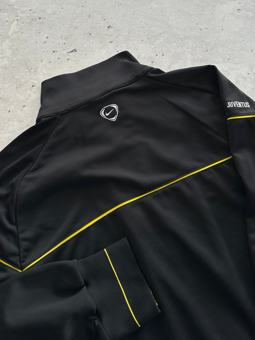 2008 Juventus Nike Zip Up Track Jacket (XXL)