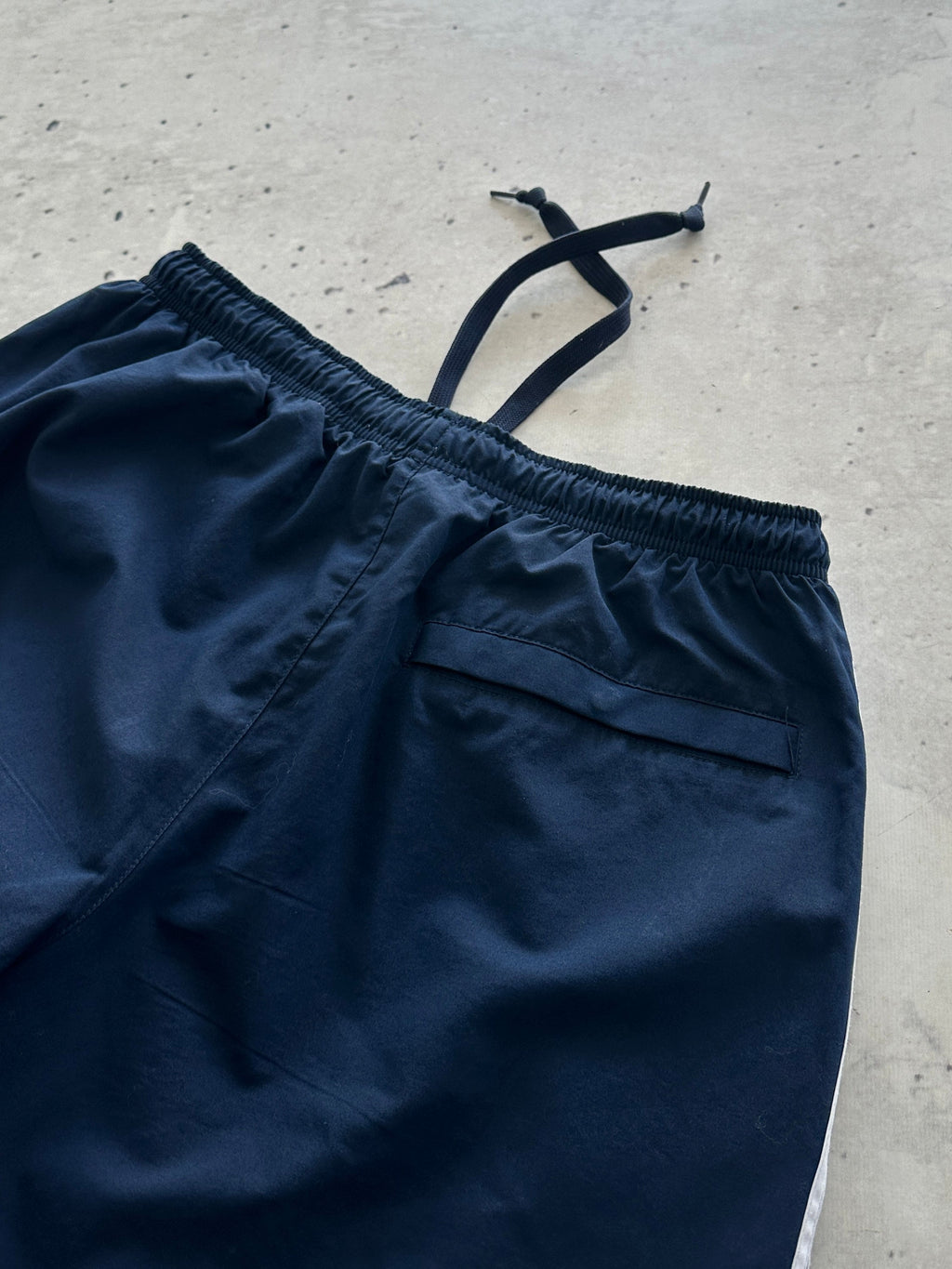 00's Nike Embroidered Swoosh baggy Track Pants (M)