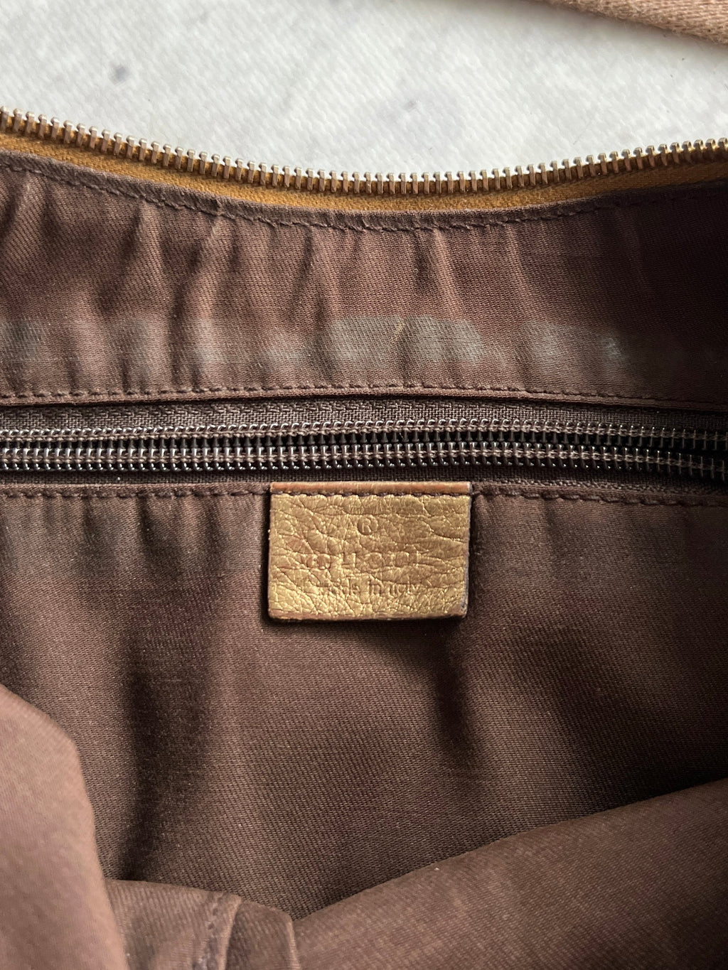 Gucci GG Canvas Shoulder / Crossbody Bag (One Size)