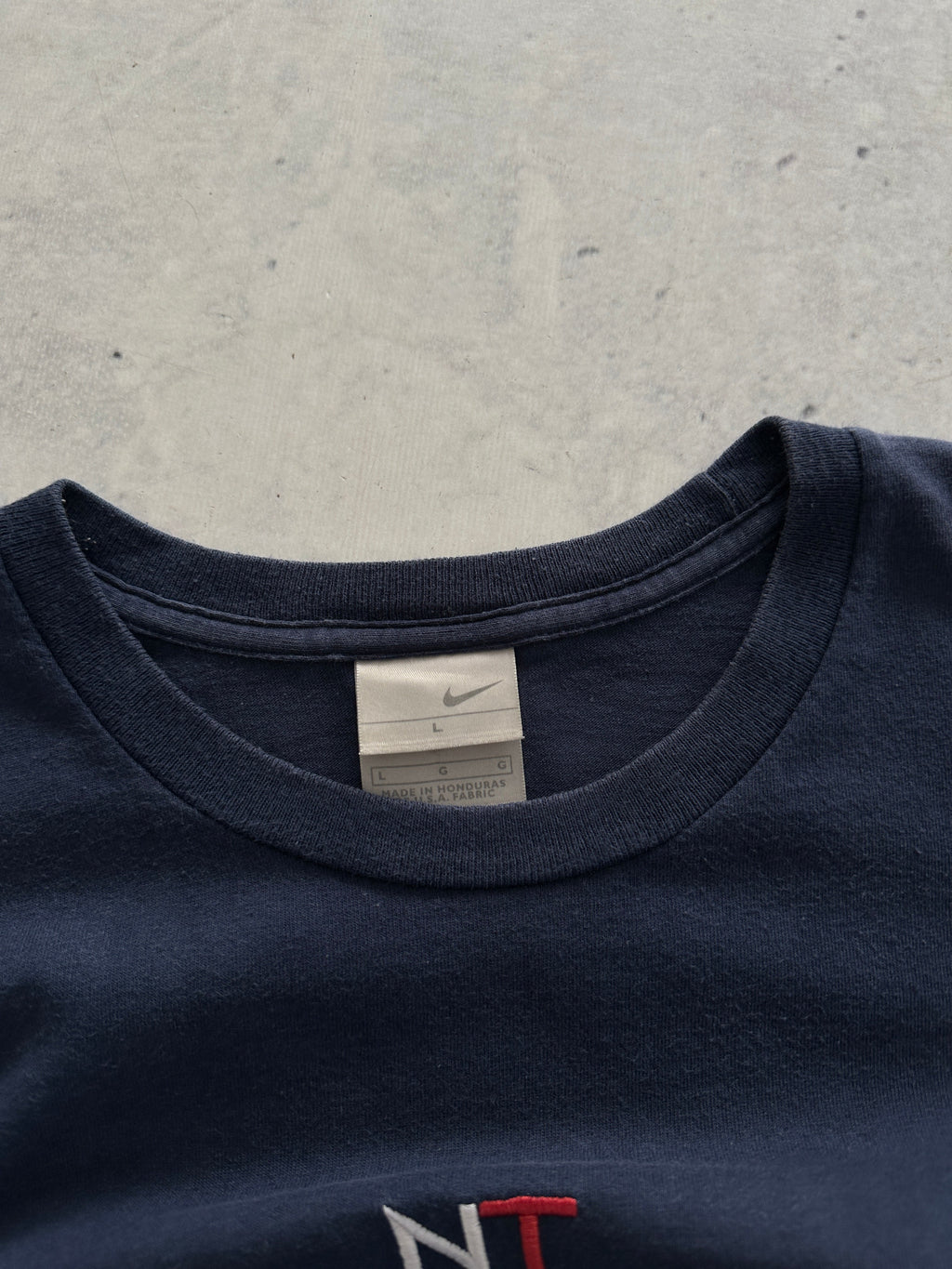 00's Nike Town Beverly Hills Embroidered T Shirt (XL)