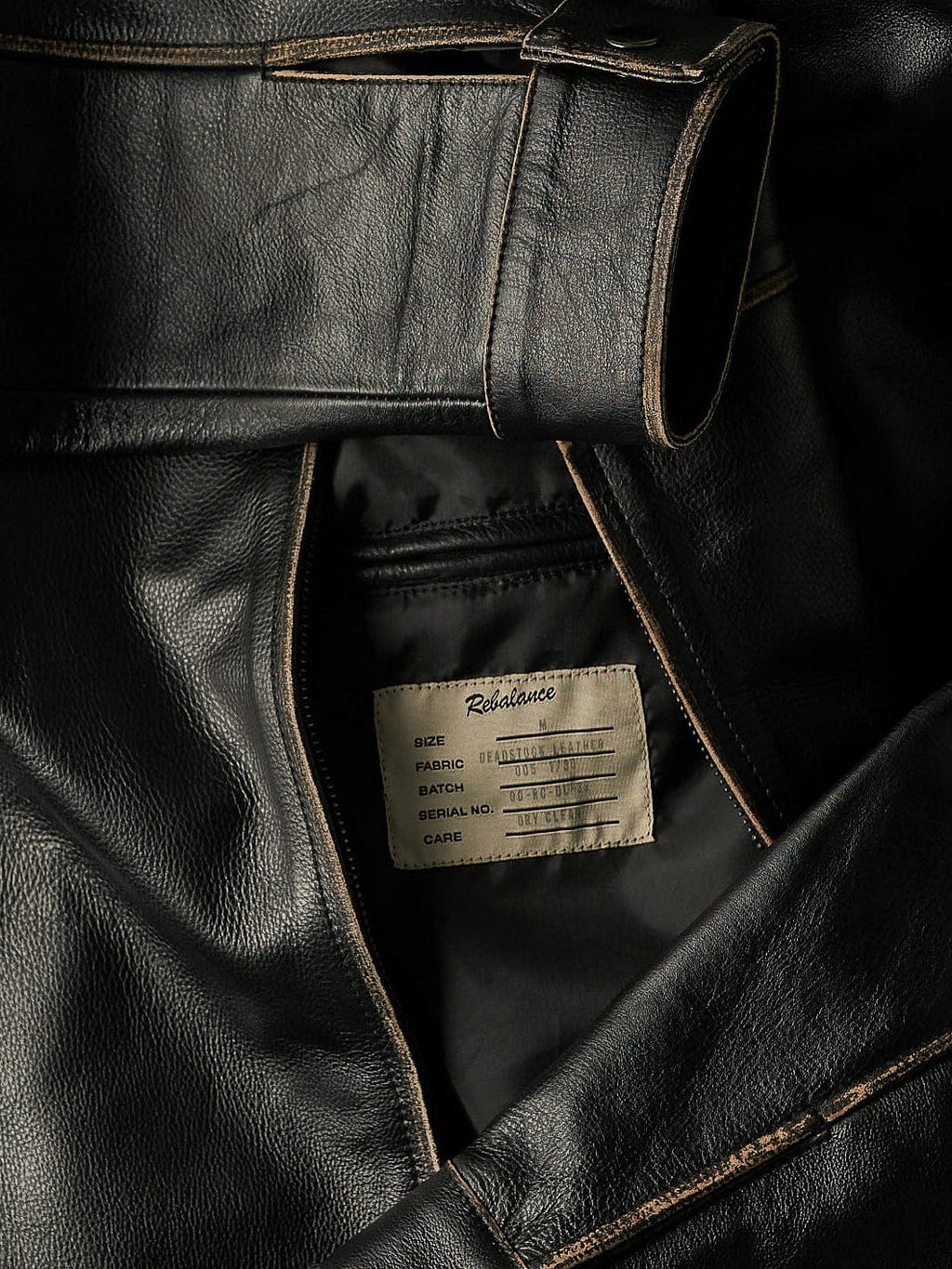 The 90s Cut Leather Jacket - Solid Black